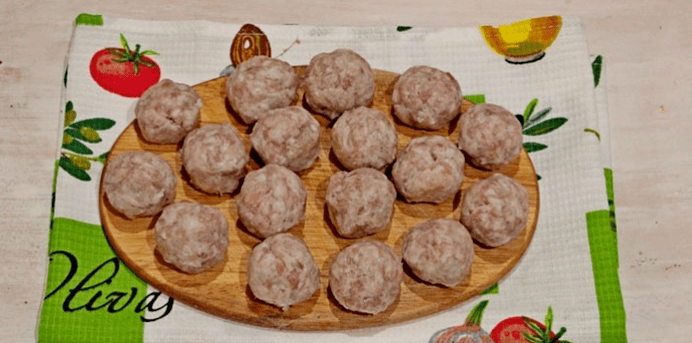 Incouy gekachten Fleeschbäll
