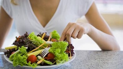Konsequenze vun der Net-Konformitéit mat der Diät fir Gastritis
