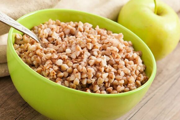 Buckwheat Porridge op enger Diät